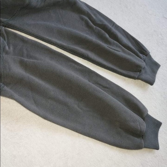 Abercrombie and Fitch Sweatshirt size Large NWT - Picture 9 of 10